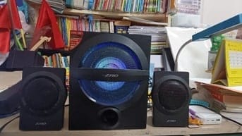 Cần bán bộ loa F&D A140X. Loa nghe hay, hình thức đẹp