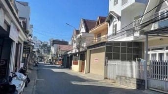 Góc MT 11ty950, 10x15, 1lầu, Đồng Tâm, P4, TP Đàlat