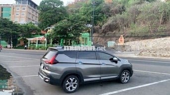 Mitsubishi Xpander Cross Xám 75000 km