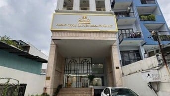 Bán gấp tòa nhà mặt tiền Âu Cơ, Q Tân Bình, Hầm 10tầng, HĐT 300tr/th