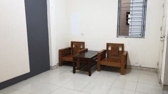 Căn hộ 32m2, Nguyễn Hoàng Tôn, Q. Tây Hộ, gần Võ Chí Công