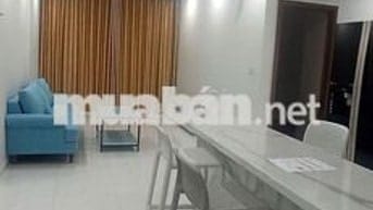 căn hộ 3 phòng có sẵn nội thất cho thuê 8tr, gần AEON