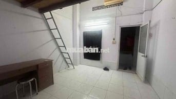 Phòng Trọ Gác Lửng Gần Đường Phan Văn Trị
