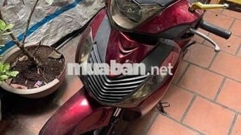 cần bán xe sh ý 2008 lên áo 2010 xe đang đi sử dun