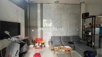 cho thuê nhà sân xe hơi gần trường tiêu học nhị đồng