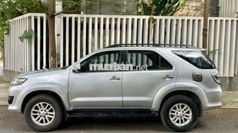 Bán xe đang sử dụng hiệu Toyota Fortuner bản V