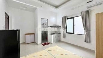 CHO THUÊ STUDIO CỬA SỔ LỚN, FULL NỘI THẤT GẦN CẦU NGUYỄN VĂN CỪ