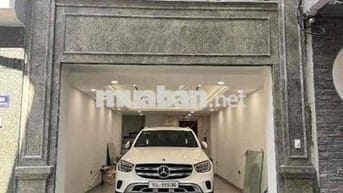 Phân Lô Cầu Giấy – 55m² – 5T Thang Máy – Ô Tô Chạy Vòng Quanh –