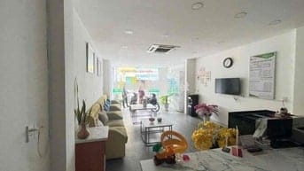 cho thuê nhà mặt tiền 1 trệt 2 lầu Đông Hoà - Dĩ An