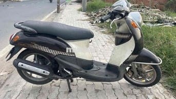 Mio cho ae cày bừa