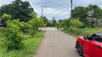 bán đất gia đình 1 Lô *** tại xã sông trầu chính chủ