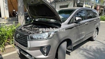 Toyota Innova E 2021 Số sàn 7c màu đồng ánh kim