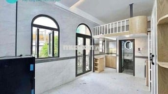 Phòng Gác Rộng Ban Công Nguyễn Gia Trí Bình Thạnh Gần Hàng Xanh Hutech