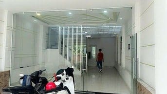 Nhà Mặt Tiền Quận 2-3Tầng-Full Nội Thất-Gần Chợ -Đang Cho Thuê 16trieu