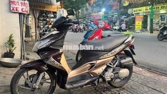 Suzuki Hayate màu Nâu vàng