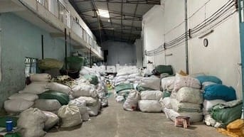 Cho thuê Xưởng, cạnh Đầm Sen - DT 450m2 - đường Tô Hiệu - Hòa Bình