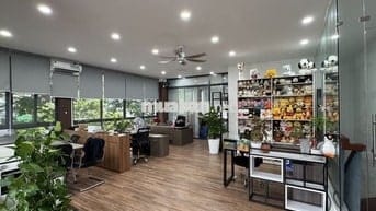 CẦN CHO THUÊ LẠI VĂN PHÒNG TẦNG 1 – GÓC 2 MẶT TIỀN ĐƯỜNG PHÚ THUẬN, Q7