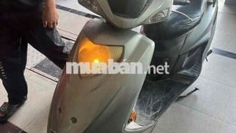 Suzuki Sapphire màu Xám