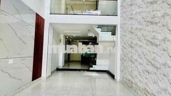 Nhà Mới Đẹp DT 210m2 1Trệt 1Lửng 2Lầu 4Pn 3Wc Sân Xe Máy Hẻm Xe Tải