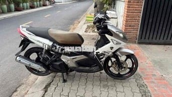 Yamaha Novo 4 2011 Bạc
