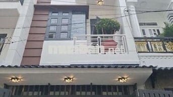 NHÀ HIỆP THÀNH Q12– 3TẦNG-HẺM VIP XE HƠI -FUN NỘI THẤT.CHỈ 5 TỶ 750TR