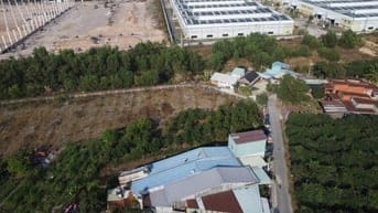 2TỶ400 TRIỆU , ĐẤT 15X47 MẶT TIỀN 18M ,NGAY CỔNG CHÍNHKCN PHƯỚC ĐÔNG 