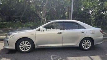 Toyota Camry 2015 2.0E Bạc