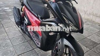 Nvx 155 yamaha xe còn mới ok ae cần liên hệ e