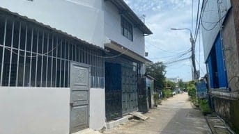 BÁN NHÀ 2 TẦNG – TRỤC ĐƯỜNG 5M5 THÔNG THẲNG