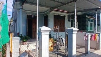 BÁN ĐẤT TẶNG NHÀ CẤP 4 THUỘC KHU KINH TẾ VÂN PHONG - CÁCH BIỂN 200M