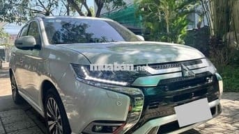 XE HIẾM OUTLANDER PRE 2.0L trắng đẹp- cần bán ngay