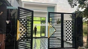 Chủ gửi bán nhà kp4 phường Tân Định 100m gun thổ cư.