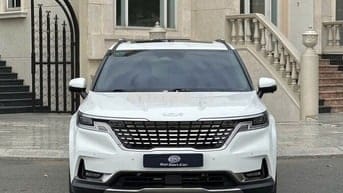 KIA Carnival 2021 Signature trắng 36.000km