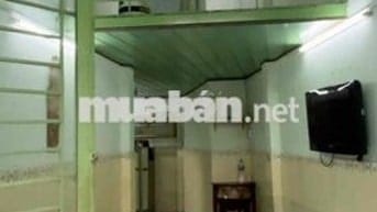 thuê P14-Q6, 25,8m2 1lững có sẵn nội thất, hẻm yên tĩnh, giá 5tr chốt