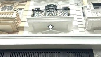 Gấp bán;gấp bán nhà đẹp+mới 63m2 sát mặt tiền Lý phục Man giá tốt 9ty5