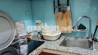 Cho thuê nhà tập thể c5 thanh xuân bắc