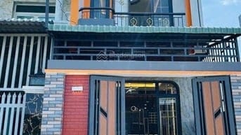 Cần thanh lí nhà Đ.Xóm Chiếu P.15 Q.4 giá tốt chỉ 1 tỷ 780tr/57m2