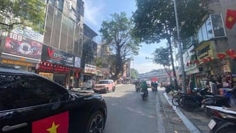 Cho thuê mặt phố LÒ ĐÚC 42m2 16tr đoạn phố đông đúc, vỉa hè rộng