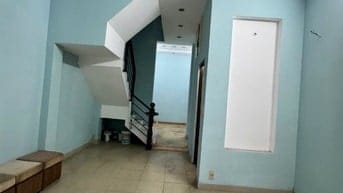 Bán nhà lầu đúc mặt tiền nhựa gần nhà thờ Bặch Đằng