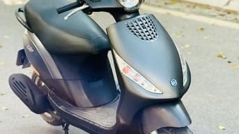 PIAGGIO ZIP 100cc MÀU GHI XÁM ĐỜI CAO 2023