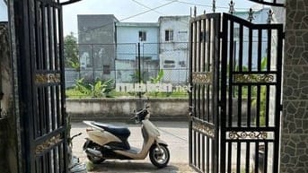 Cần bán nhà trệt rộng , vị trí đẹp phù hợp ở và kinh doanh