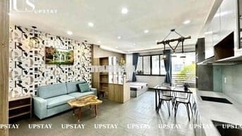 Cho thuê căn hộ ban công 50m2 ngay Vòng xoay Dân Chủ quận 3