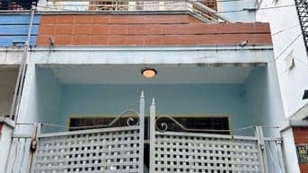 Chủ ngộp bán gấp nhà đường lớn Đoàn Văn Bơ P.13, Q.4 1 trệt 1 lầu SHR