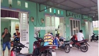 Nhà ki ốt mặt tiền đường Bà Điểm 4, tiện ở hoặc kinh doanh