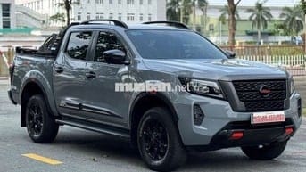 Nissan Navara Pro4X 2023 - Odo lướt