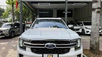 Ford Everest 2024 Titanium 2.0 AT 4x2 - 41000 km