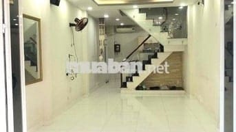 Cho thuê Nhà Q4 - 40m2 - Nở hậu chữ L - Nguyễn Tất Thành P.18 Q4.