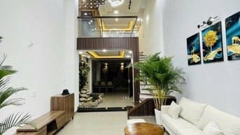 BÁN NHÀ CÁCH MẠNG THÁNG TÁM- QUẬN 10 - HẺM XE HƠI - 3 TẦNG BTCT 41M2