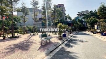 💯LÊ TRỌNG TẤN- HÀ ĐÔNG- Ô TÔ ĐỖ GẦN
💥DT 40M2 x 5T x 3 NGỦ x 7.3 TỶ