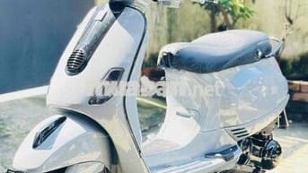 Piaggio Vespa LX 150CC Xám